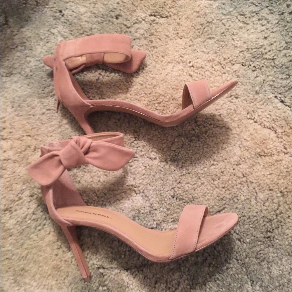 Nude heels with bow on ankle - Picture 2 of 3
